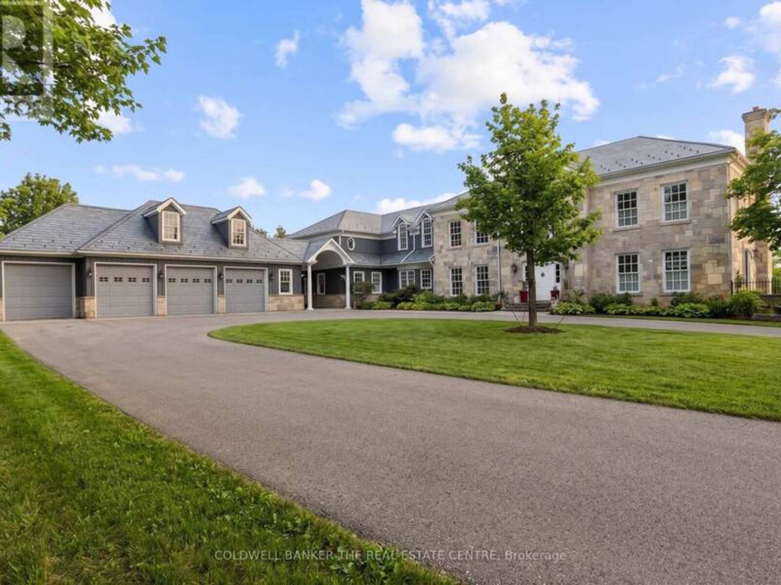 14571 WARDEN AVENUE, Whitchurch-Stouffville, Ontario L4A 3V7