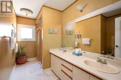 72 DEVONSLEIGH BOULEVARD | Richmond Hill Ontario | Slide Image Thirty-one