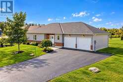 20 KEYZER DRIVE | Warminster Ontario | Slide Image Two