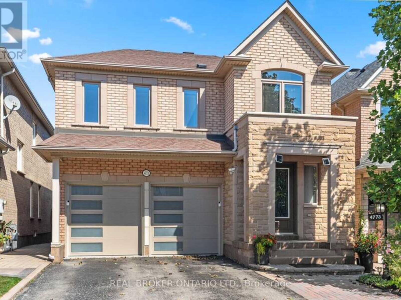 4773 YORKSHIRE AVENUE, Mississauga, Ontario L4Z 4H2