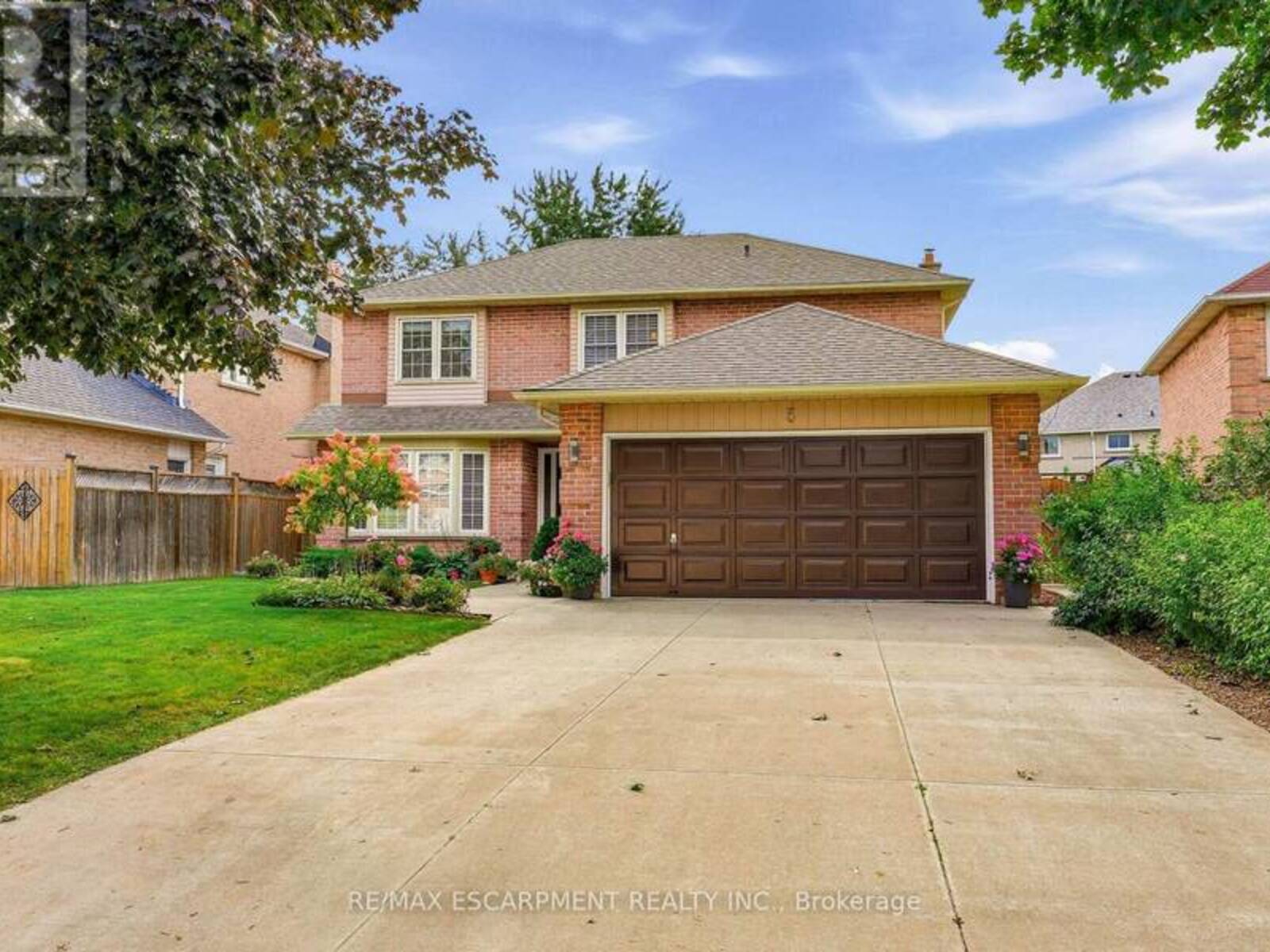 5 MICHELLE DRIVE, St. Catharines, Ontario L2S 3E2