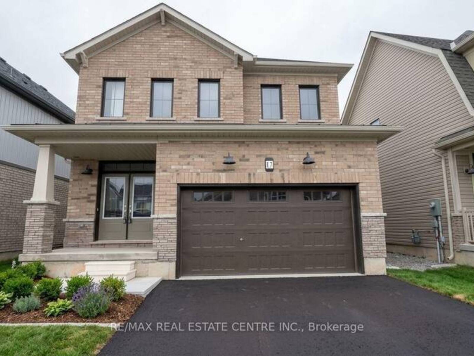 17 DOWNRIVER DRIVE, Welland, Ontario L3B 0M5