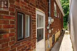 8 DAVIES CRESCENT | Toronto Ontario | Slide Image Thirty-seven