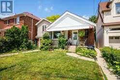 8 DAVIES CRESCENT | Toronto Ontario | Slide Image Forty