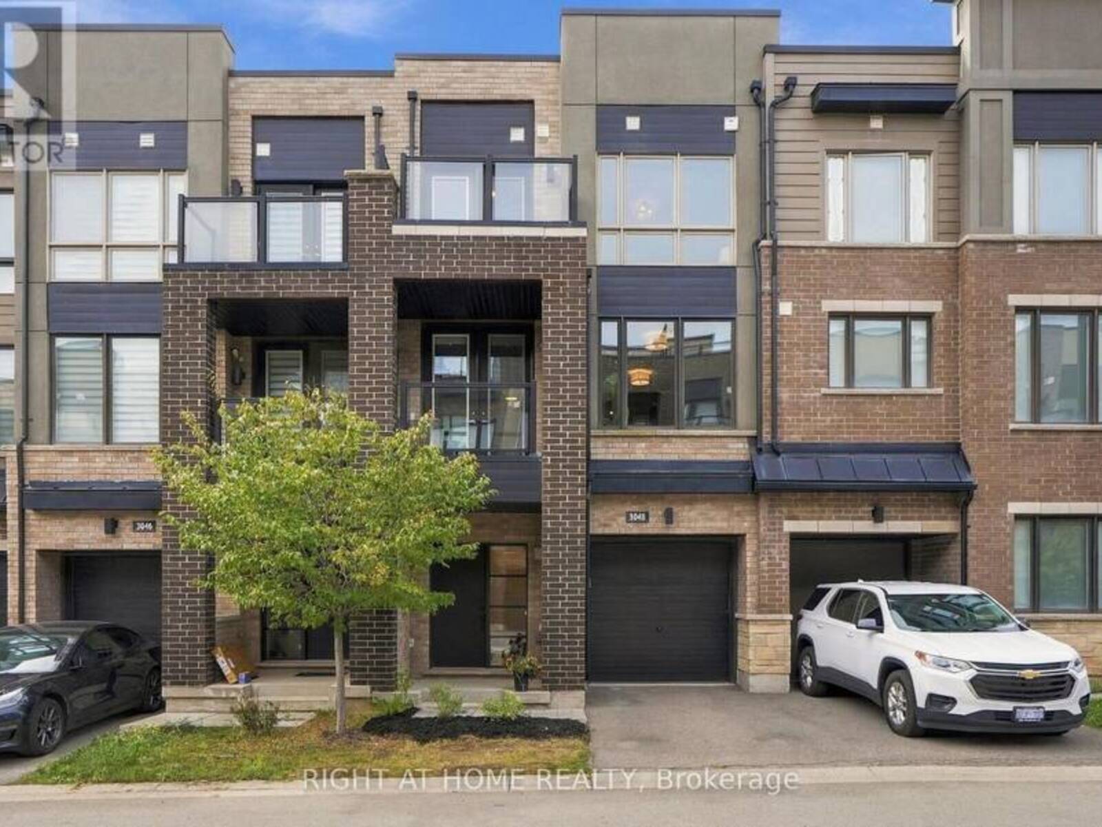 3048 BLACKTUSK COMMON, Oakville, Ontario L6H 0R9
