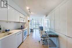 541 - 15 ICEBOAT TERRACE | Toronto Ontario | Slide Image Eight