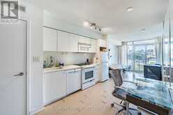 541 - 15 ICEBOAT TERRACE | Toronto Ontario | Slide Image Nine