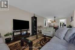 17 BENJAMIN LANE | Barrie Ontario | Slide Image Ten