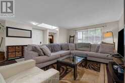 17 BENJAMIN LANE | Barrie Ontario | Slide Image Nine