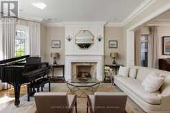 50 QUEEN MARYS DRIVE | Toronto Ontario | Slide Image Four
