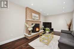 2542 POLLARD DRIVE | Mississauga Ontario | Slide Image Thirteen