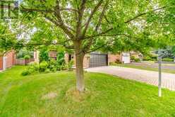2542 POLLARD DRIVE | Mississauga Ontario | Slide Image Three