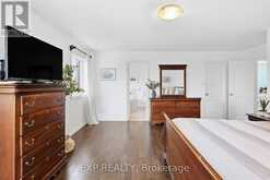 1046 AGRAM DRIVE | Oakville Ontario | Slide Image Thirty