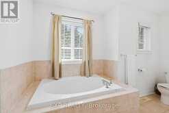 1046 AGRAM DRIVE | Oakville Ontario | Slide Image Forty