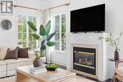 1046 AGRAM DRIVE | Oakville Ontario | Slide Image Seven