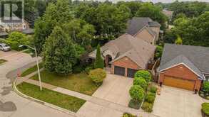 54 WATERWHEEL CRESCENT | Hamilton Ontario | Slide Image Forty-five