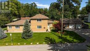 47 LAKESIDE DRIVE | Innisfil Ontario | Slide Image Thirty-one