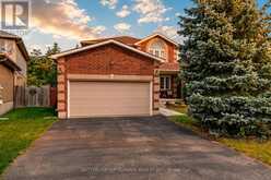 34 BALMORAL PLACE | Barrie Ontario | Slide Image Three