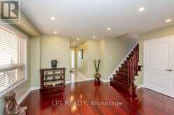 16 OAK GARDENS COURT | Brampton Ontario | Slide Image Eight