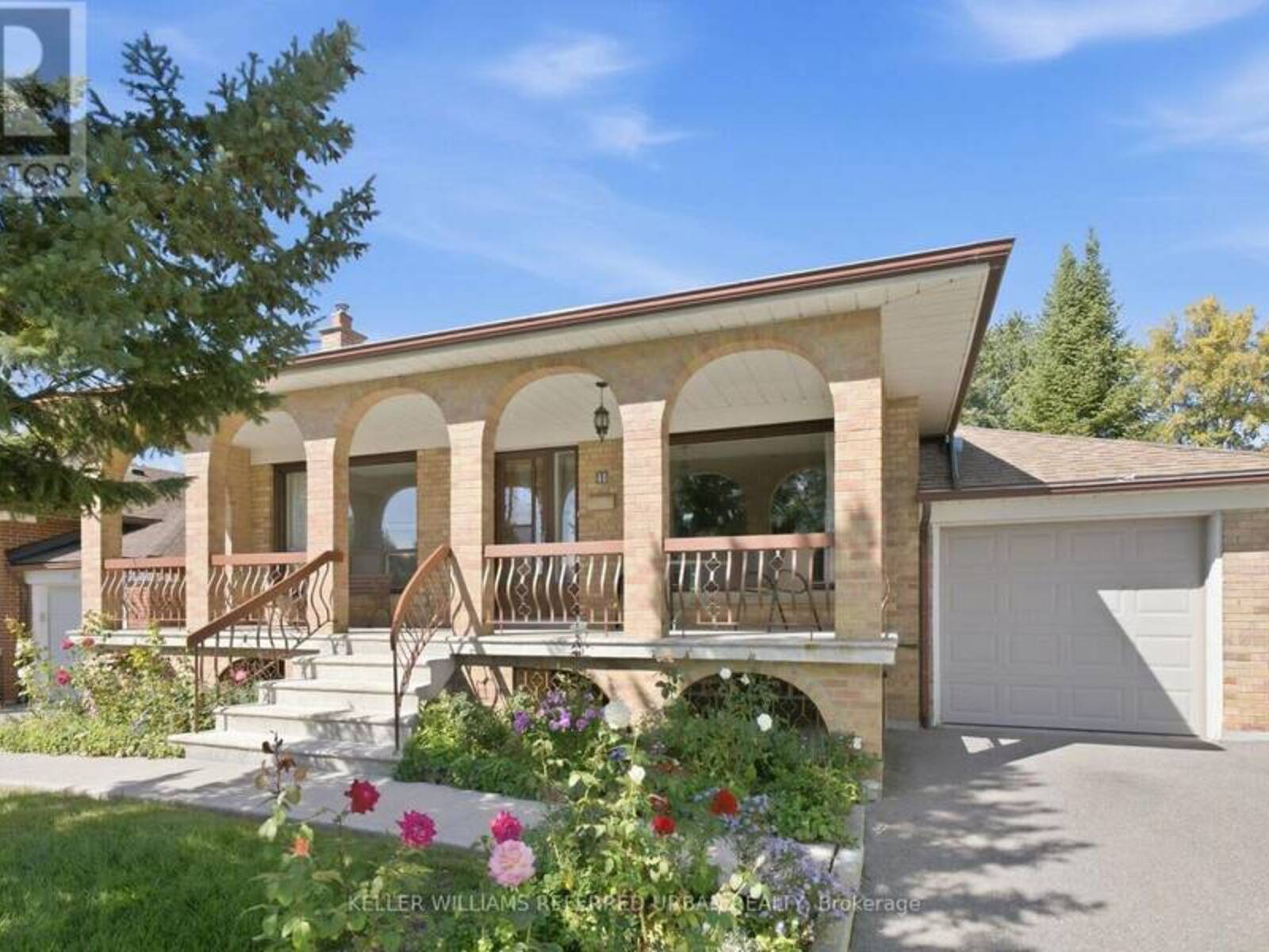 40 DATCHET ROAD, Toronto, Ontario M3M 1X6