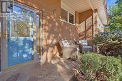 1060 DOWLAND CRESCENT | Burlington Ontario | Slide Image Four