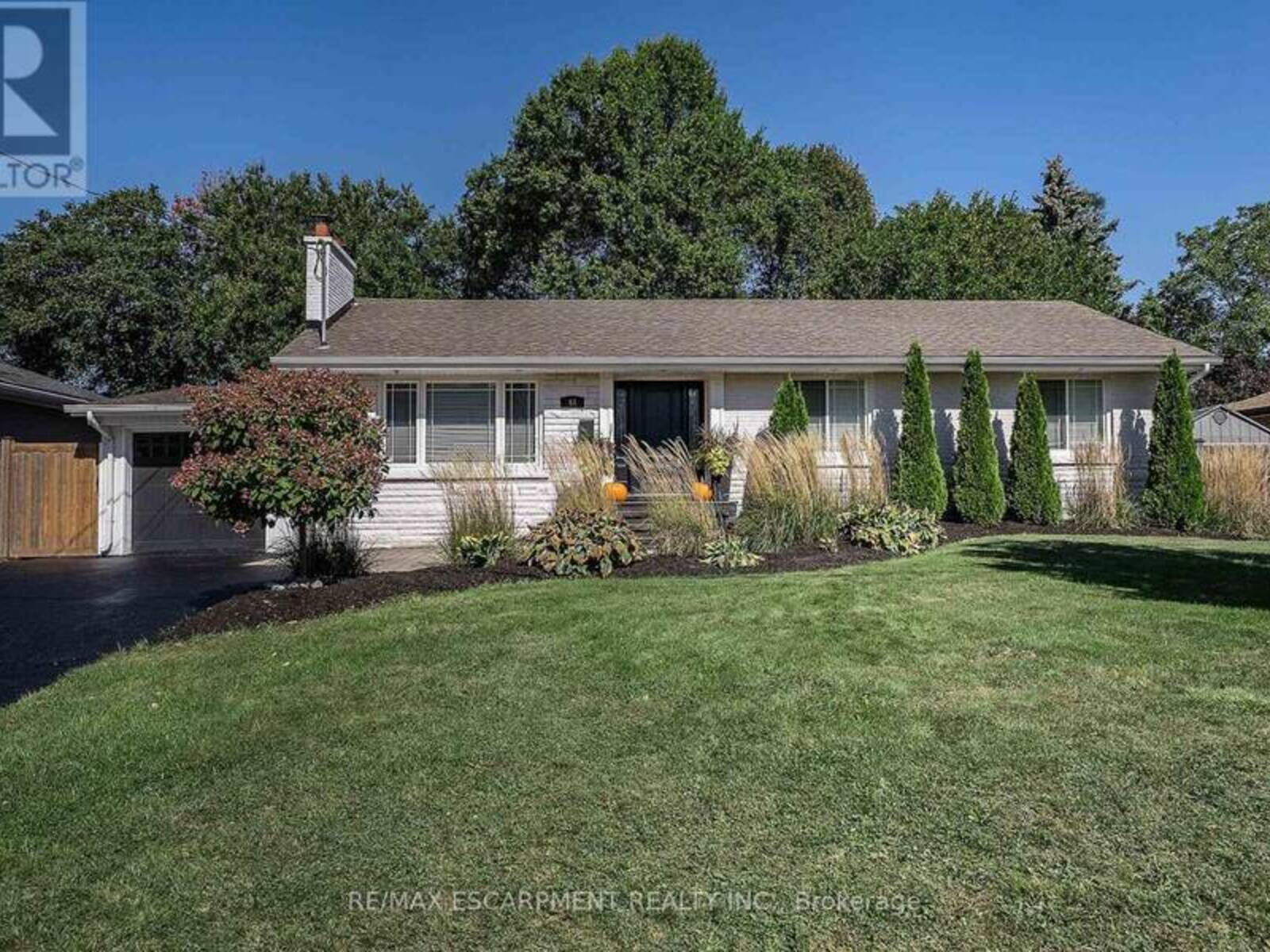 43 MILLER DRIVE, Ancaster, Ontario L9G 2H9