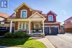 18 SHORTEN PLACE | Ajax Ontario | Slide Image One