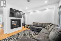 267 FLEETWOOD DRIVE | Oshawa Ontario | Slide Image Four