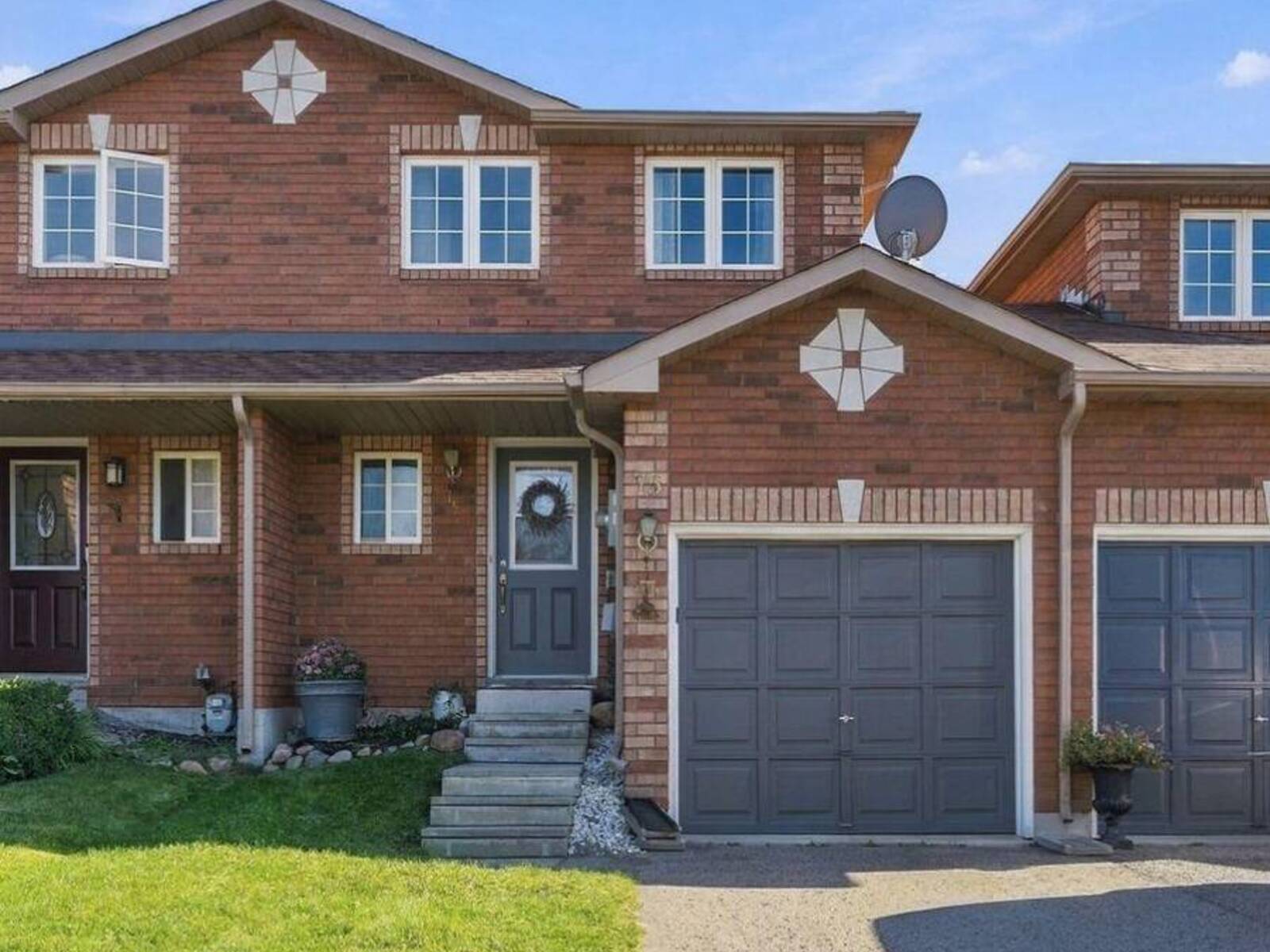 75 COURTNEY CRESCENT, Barrie, Ontario L4N 5S8