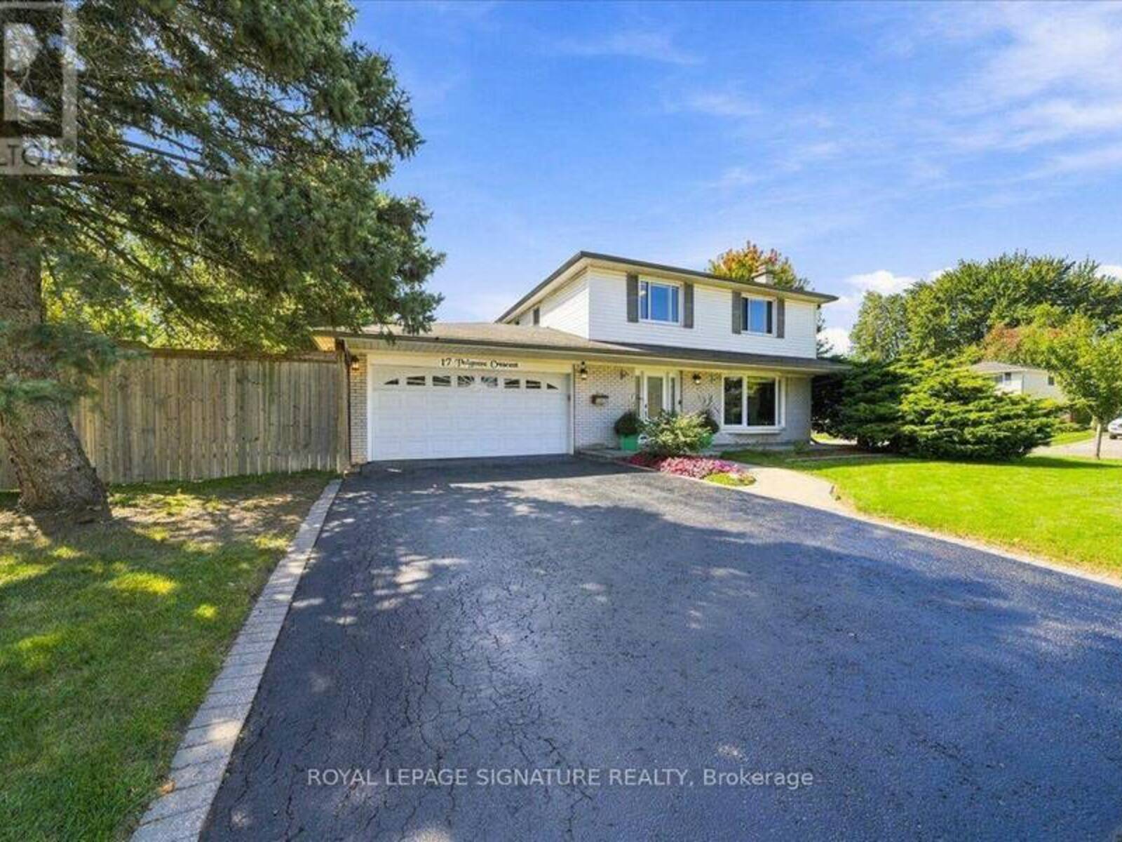 17 PALGRAVE CRESCENT, Brampton, Ontario L6W 1E1
