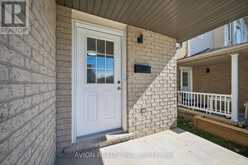 206 BUTTERCUP COURT | Waterloo Ontario | Slide Image Three