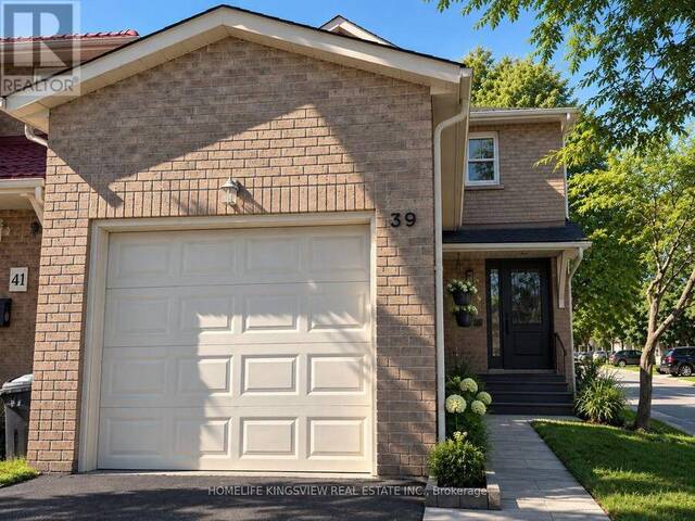 39 PIONEER PATHWAY Toronto Ontario, M1B 3S3 - 3 Bedrooms Condo For Sale