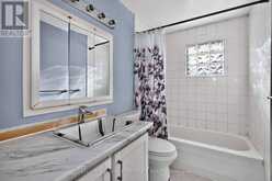 21 B COLLEGE CRESCENT | Barrie Ontario | Slide Image Eighteen