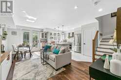 5 - 19 HAYS BOULEVARD | Oakville Ontario | Slide Image One