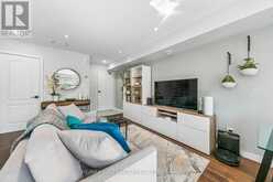 5 - 19 HAYS BOULEVARD | Oakville Ontario | Slide Image Eight