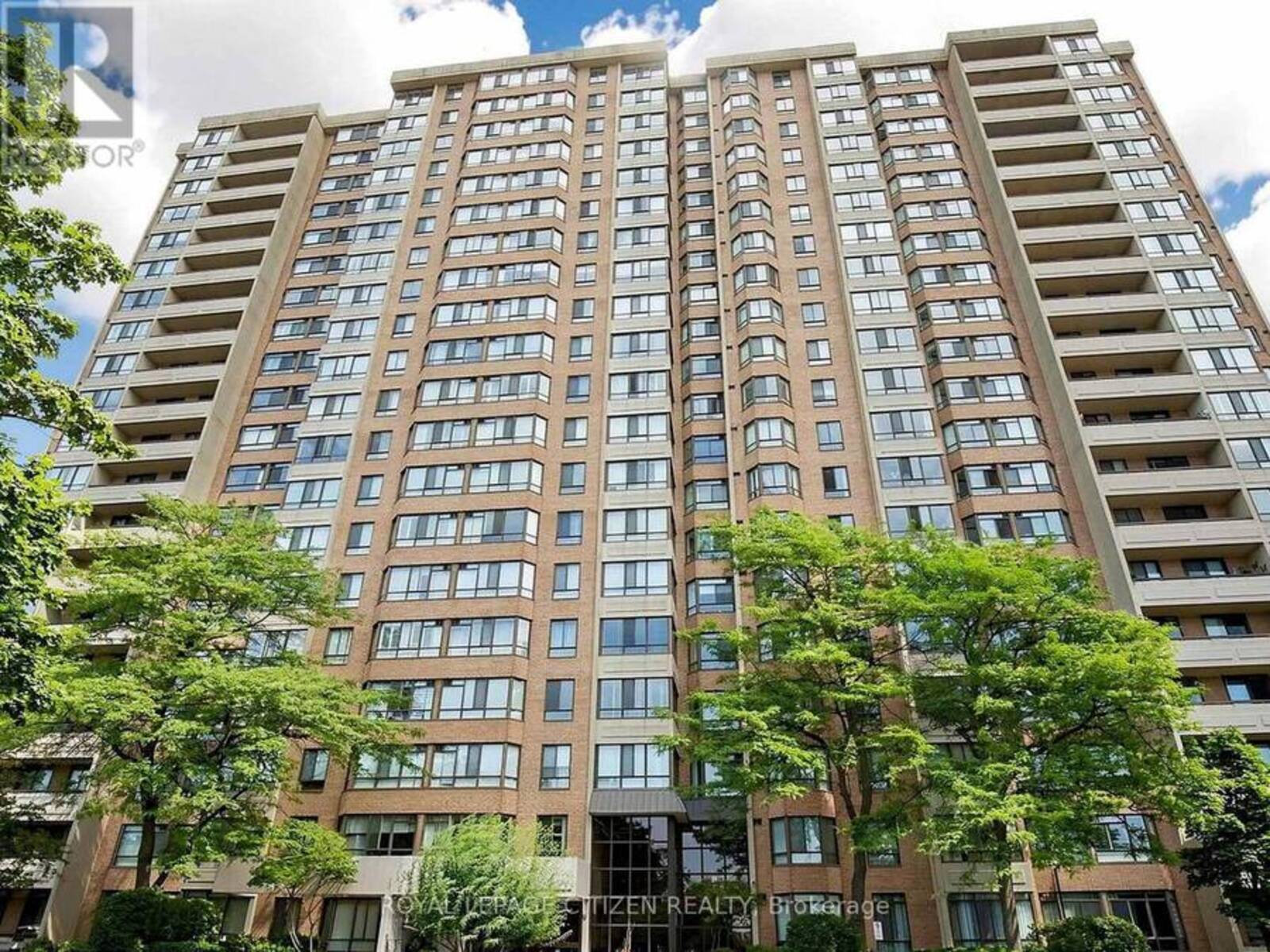 1005 - 100 COUNTY COURT BOULEVARD, Brampton, Ontario L6W 3X1