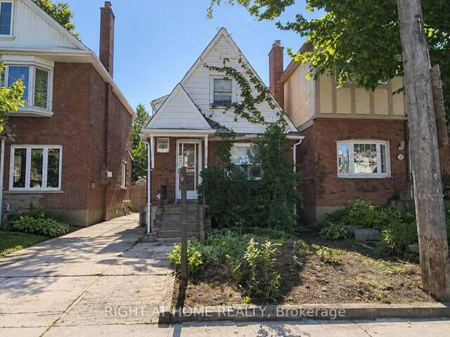 37 DEFOREST ROAD Toronto Ontario, M6S 1J1 - 3 Bedrooms Home For Sale