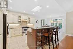 4 SUMMIT DRIVE | Hamilton Ontario | Slide Image Ten