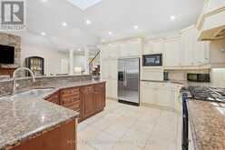 4 SUMMIT DRIVE | Hamilton Ontario | Slide Image Twelve