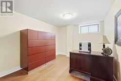 4 SUMMIT DRIVE | Hamilton Ontario | Slide Image Thirty