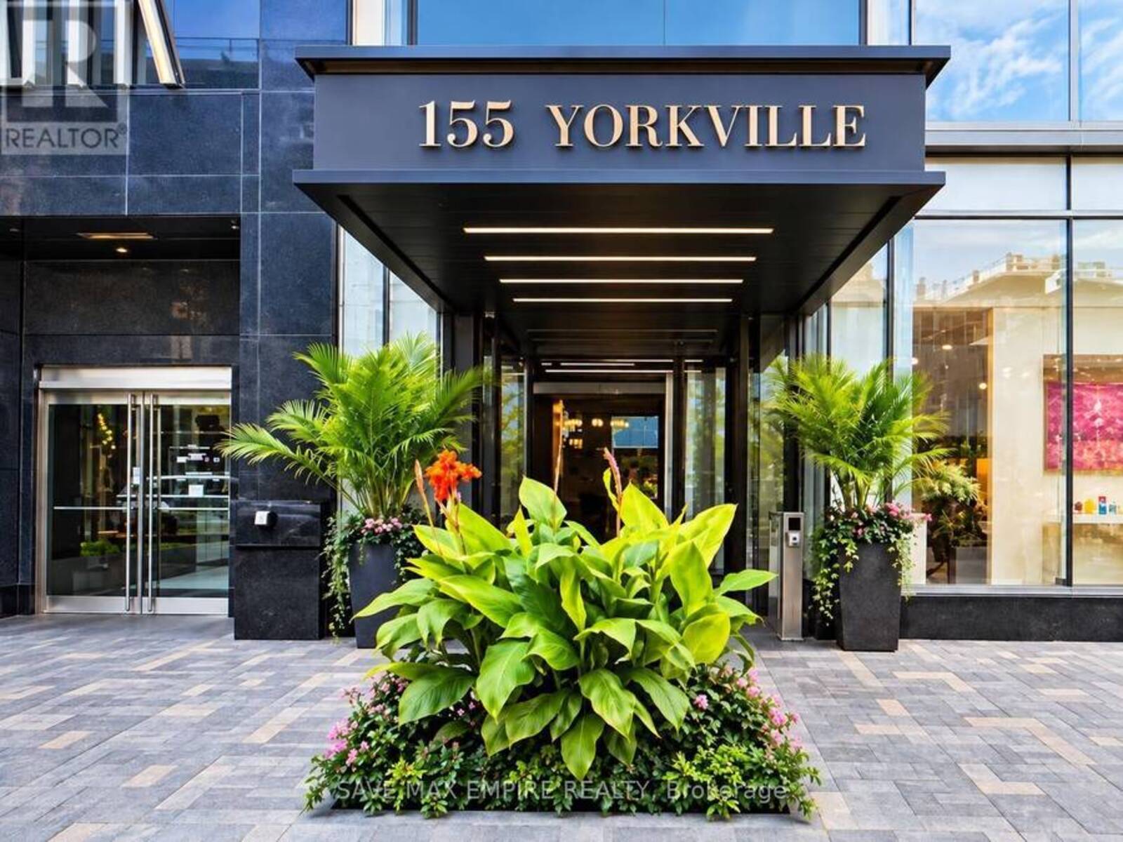 710 - 155 YORKVILLE AVENUE, Toronto, Ontario M5R 1C4