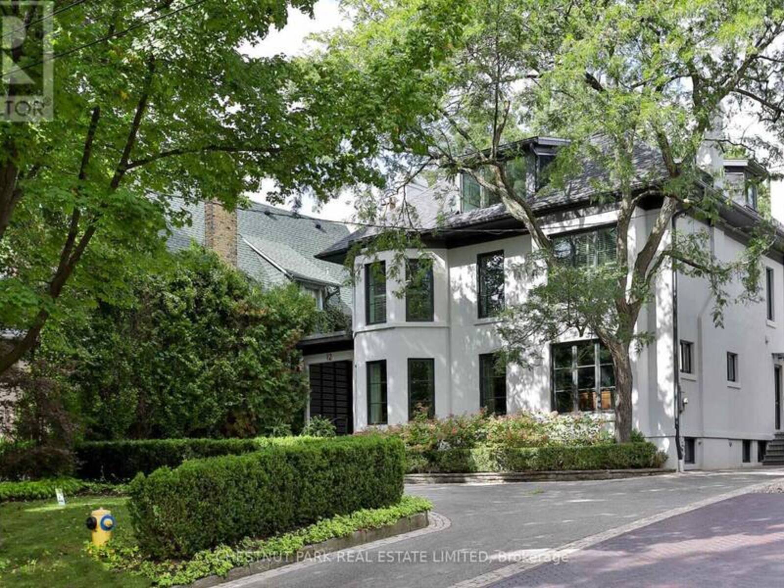 12 SHORNCLIFFE AVENUE, Toronto, Ontario M4V 1T1