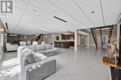 23 BRYSON DRIVE | Richmond Hill Ontario | Slide Image Thirty-eight