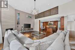 23 BRYSON DRIVE | Richmond Hill Ontario | Slide Image Seventeen