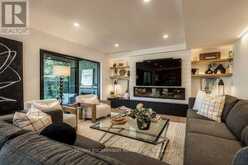 2473 WOBURN CRESCENT | Oakville Ontario | Slide Image Thirteen