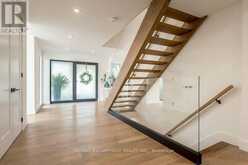 2473 WOBURN CRESCENT | Oakville Ontario | Slide Image Four