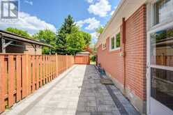 341 BLUE GRASS BOULEVARD | Richmond Hill Ontario | Slide Image Six