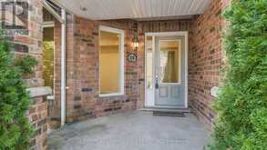 208 MAGURN GATE | Milton Ontario | Slide Image Five