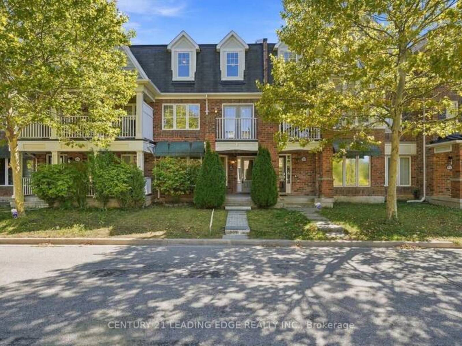 208 MAGURN GATE, Milton, Ontario L9T 7B4