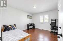 4 CUTTS CRESCENT | Binbrook Ontario | Slide Image Thirteen